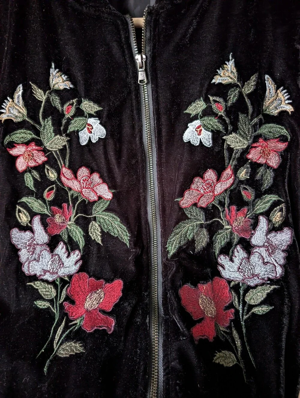 Floral Embroidered Velvet Bomber Jacket - Black - Picture 4 of 4